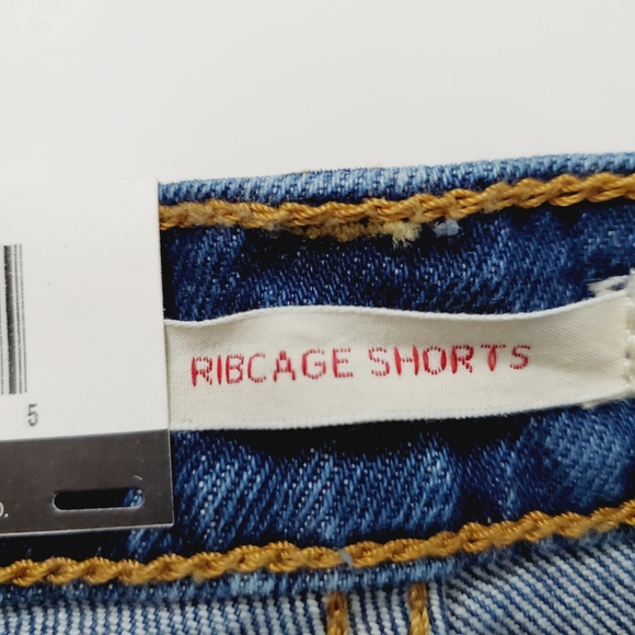 Levi’s Ribcage High Rise Waisted Denim Jean Distressed Short - Picture 3 of 6